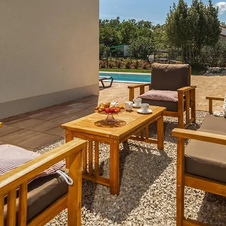 Holiday home Bogondon